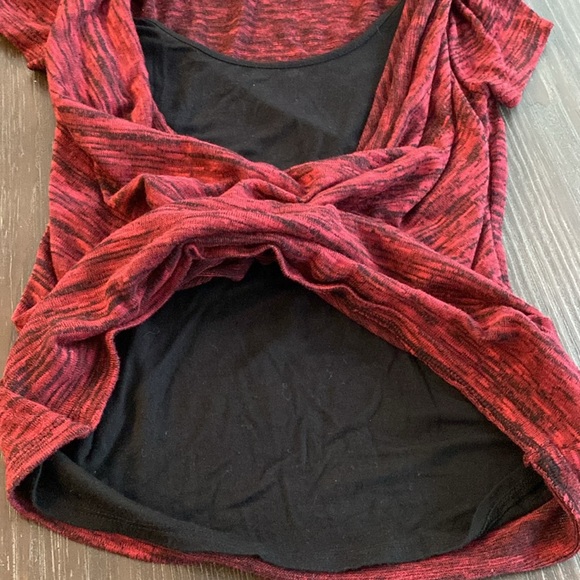 Eclipse ladies blousy T-shirt in heathered burgundy and black. Size extra small. - Picture 5 of 7